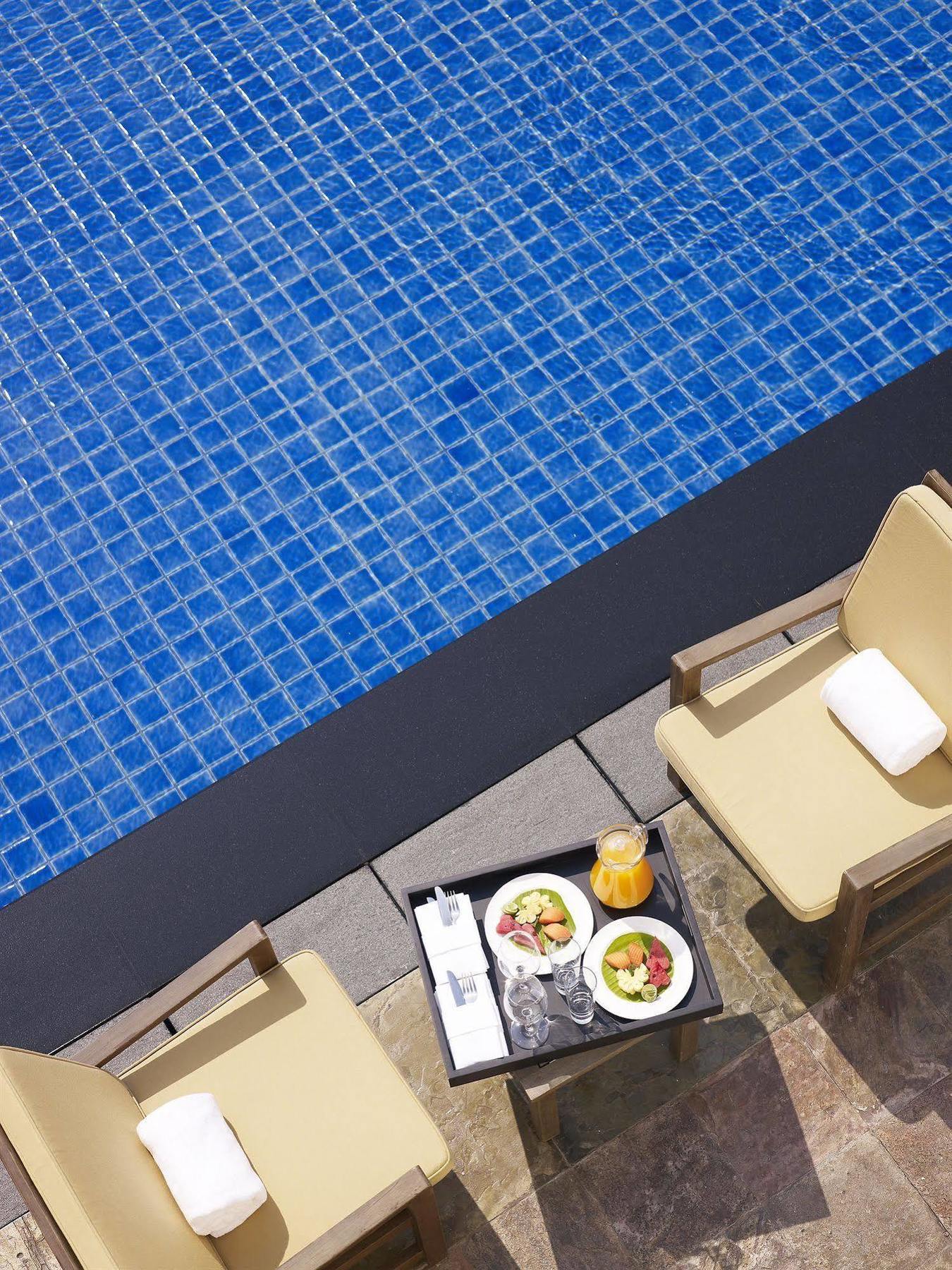 Nh Bangkok Asoke Hotel Exterior foto